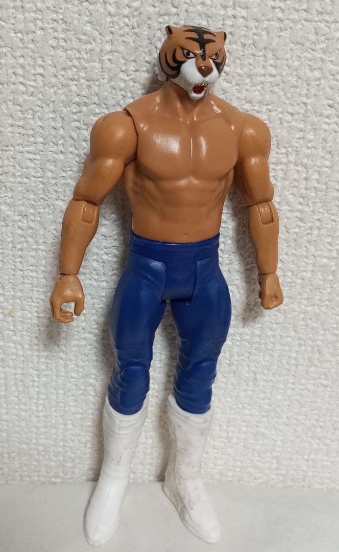 タイガーマスク アクション フィギュア 新日本プロレス ソフビ アニメ