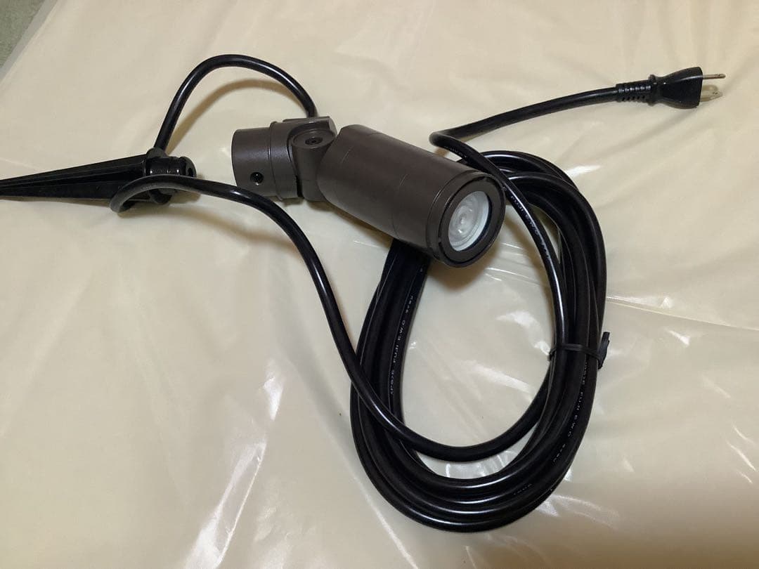 スポットライト　LGQ-14型ー100v色オータムブラウン　LIXIL