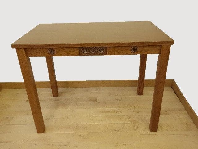 北海道手作り家具　ナラ（楢）材　デスク９００　 引出ＤＵＸ彫刻入　勇峰工芸（新）