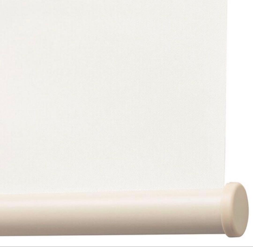 ニトリ つっぱり 遮光 ロールスクリーン 135X200 グレー　 穴あけ不要