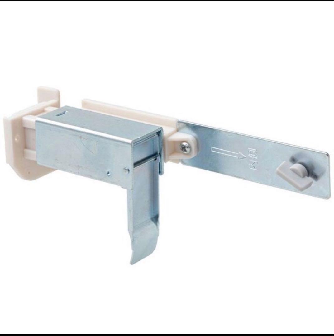 ニトリ つっぱり 遮光 ロールスクリーン 135X200 グレー　 穴あけ不要