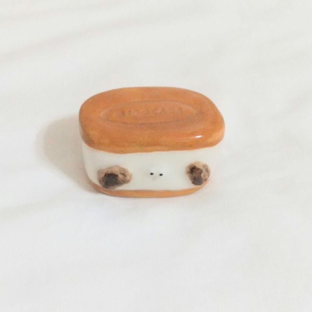 ♡SIROCARA陶器置物レーズンバターサンド作家置物陶器食品サンプルぬいぐるみ