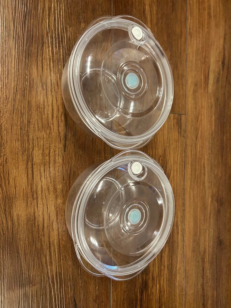 真空ポンプ　容器