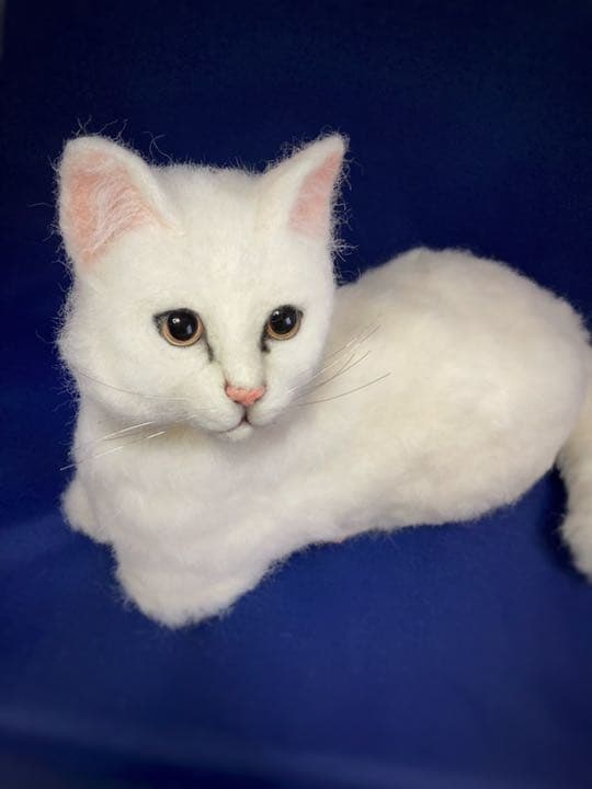 羊毛フェルト 猫 サンプルページ 白猫 L L L ハンドメイド 香箱座り