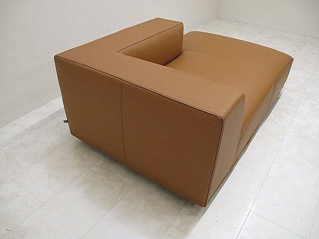 展示品 アイラーセン「ベースライン」本革カウチソファ　　シェーズロング　約50万