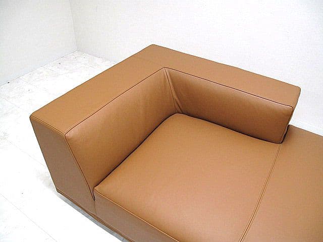 展示品 アイラーセン「ベースライン」本革カウチソファ　　シェーズロング　約50万