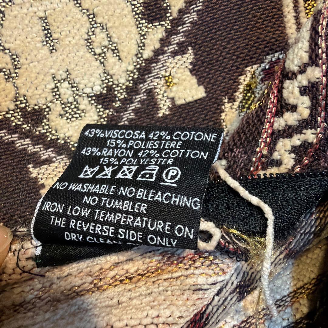 GUCCI グッチ　幾何学模様 クッションカバー　白　☆訳あり