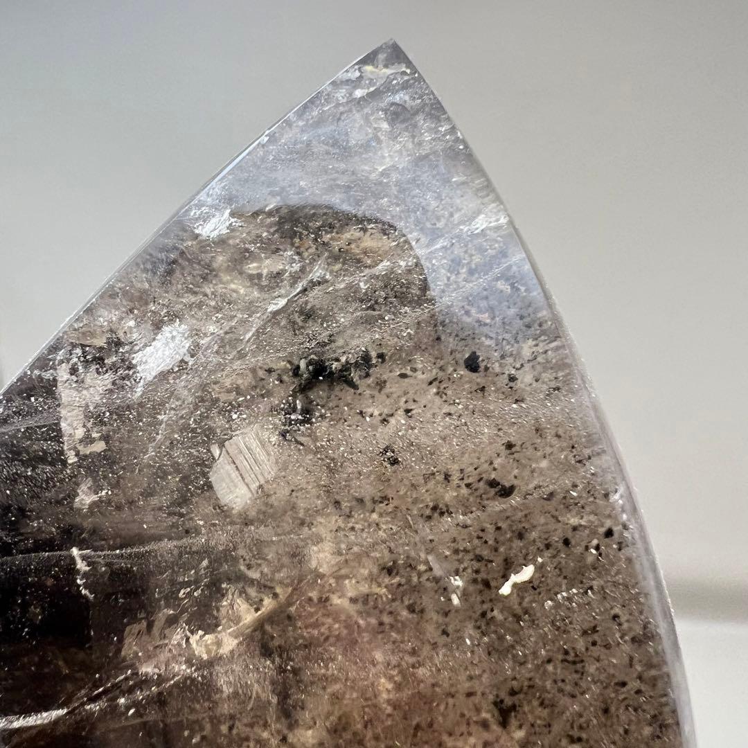 （smoky10）高品質フレイムシェイプ火焔ガーデンインスモーキークォーツ虹入り