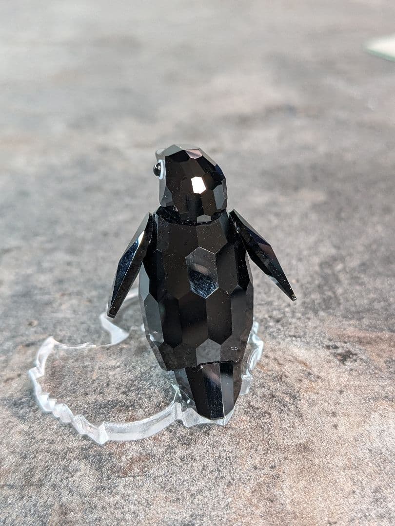 とても可愛い　3点セット　親ペンギン　アシカ　オマケ子ペンギン　スワロフスキー