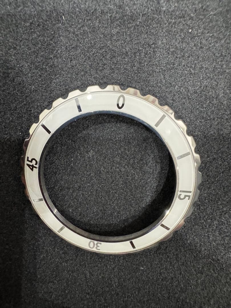 CHANEL J12 38ミリ　白　純正ベゼル