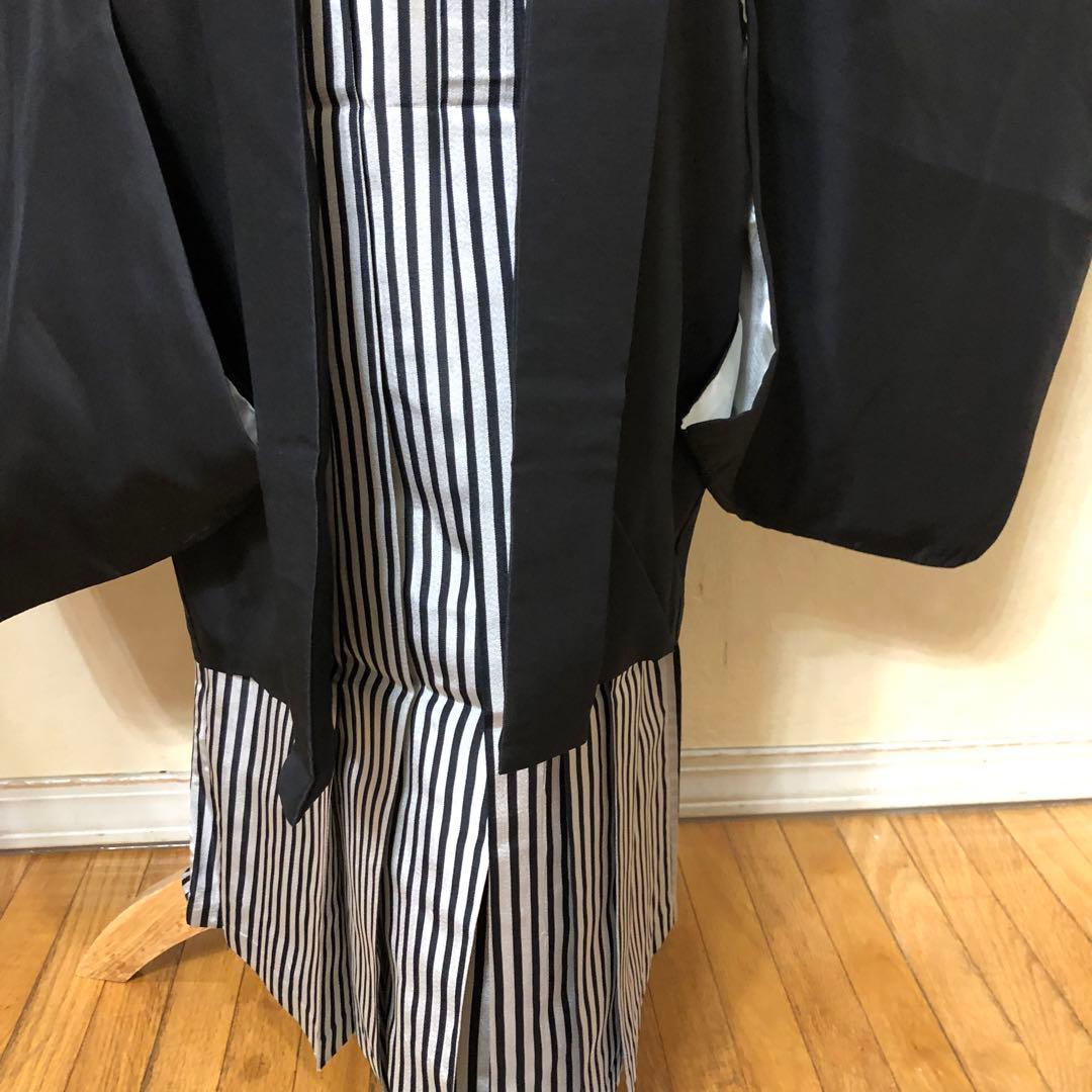 七五三着物五歳‼️完全フルセット‼️黒紋付格上アンサンブル‼️縞人気袴⭐︎日本男子逸品