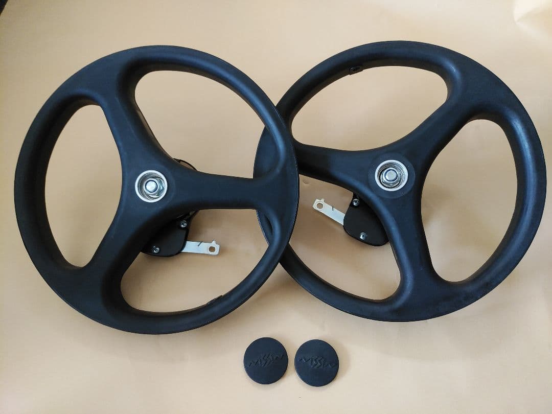 ニッシン車椅子用16インチプラスチックホイール！