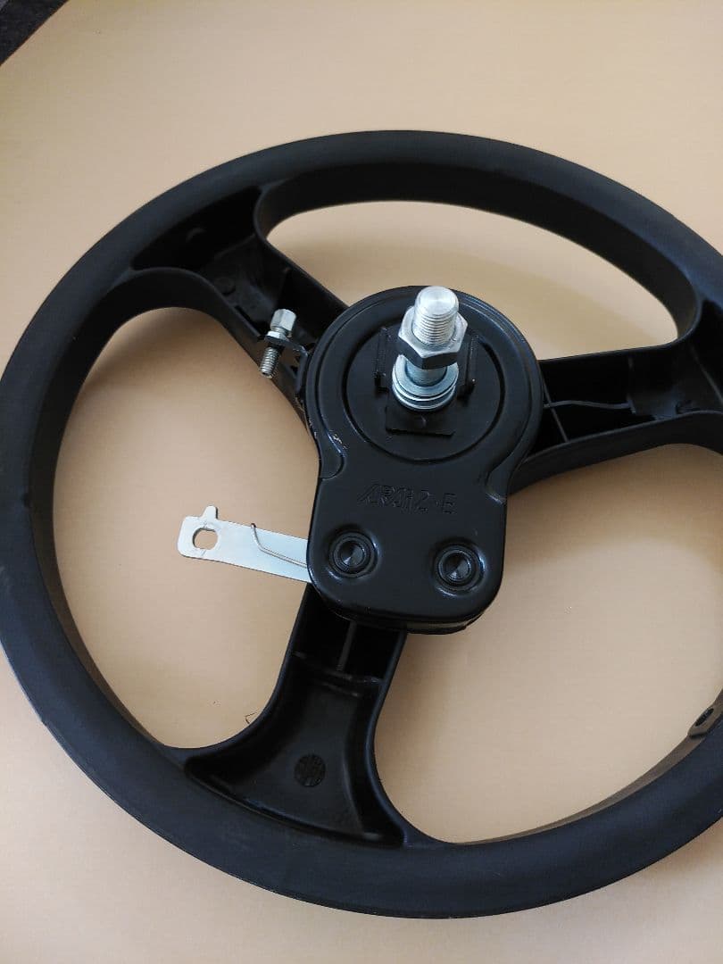 ニッシン車椅子用16インチプラスチックホイール！