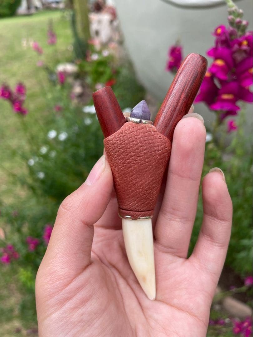 パロサングレと精霊の牙 ― アマゾンの守護を宿すクリペ