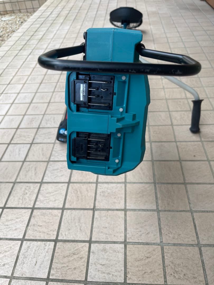 マキタ MUR012GZ 草刈機 80Vmax Uハンドル バッテリー無