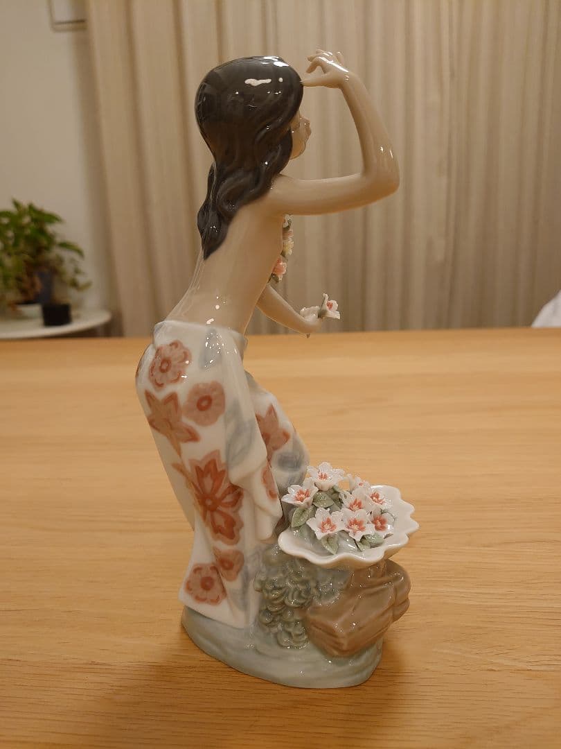 【極美品 絶版 箱付 ハワイ限定品】リヤドロ LLADRO 1478『アロハ』