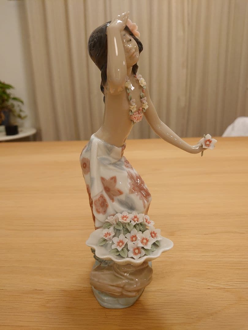 【極美品 絶版 箱付 ハワイ限定品】リヤドロ LLADRO 1478『アロハ』