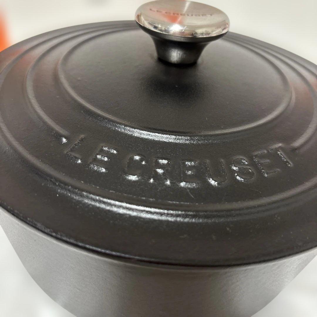 ル・クルーゼ　ココットロンド　18 マットブラック