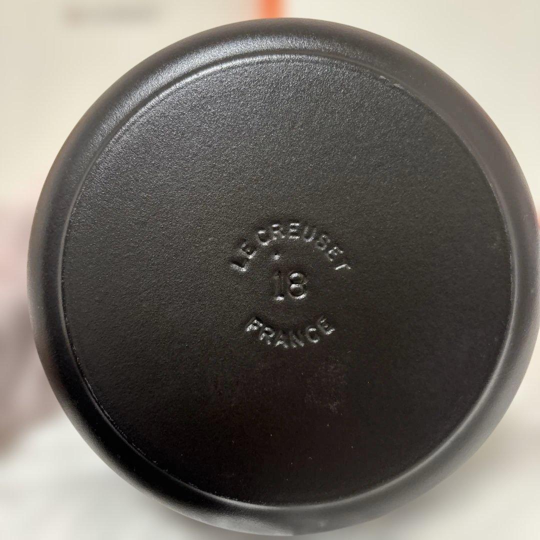 ル・クルーゼ　ココットロンド　18 マットブラック