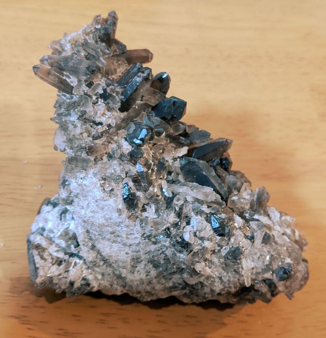 モリオンの大きなクラスター（母岩無し原石）