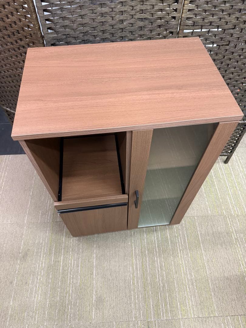 洗浄消毒作業済】【美品】ニトリ レンジ台(フォルムN RE9060G MBR