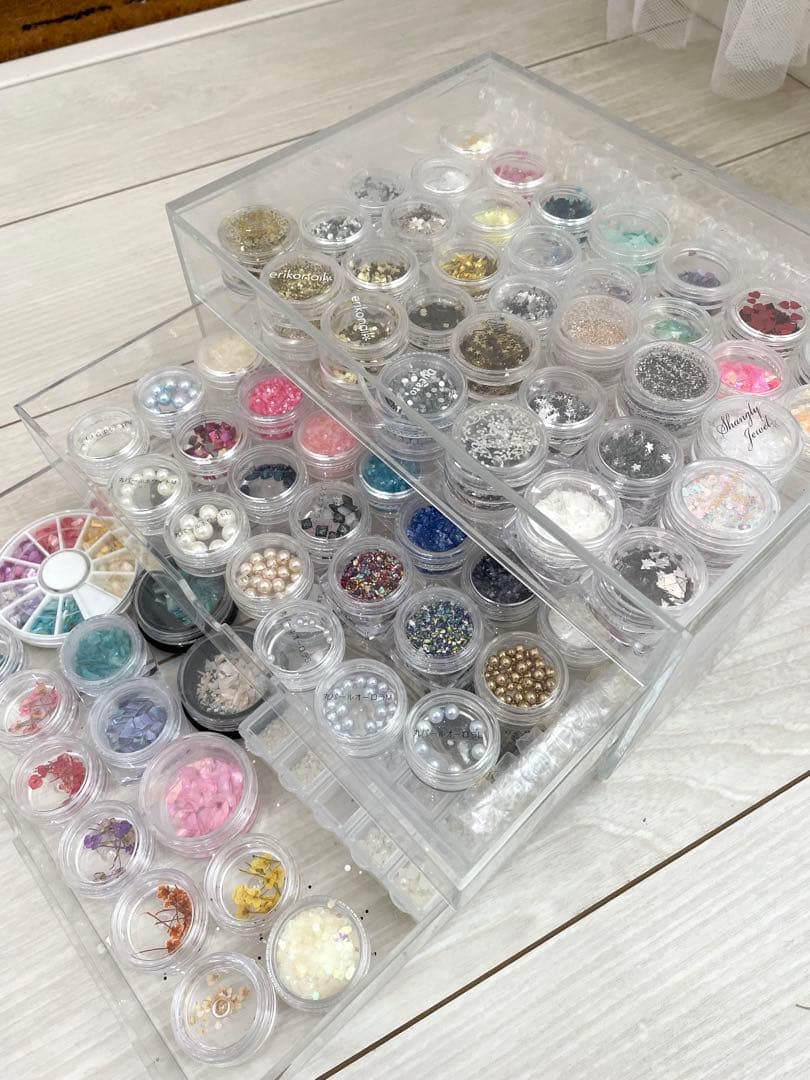 ネイルアート用品まとめ売り　ジェルネイル　ラメ　ホロ　メタル　パーツ