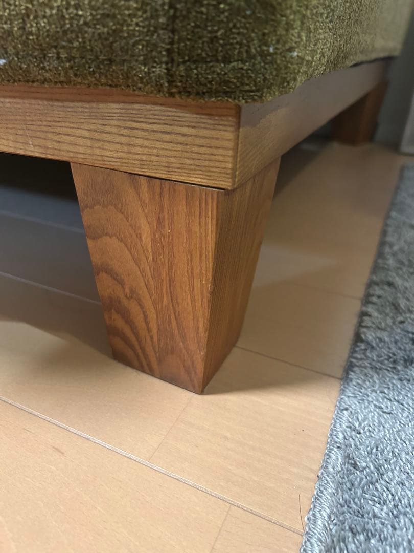 リセノ　オリーブグリーン ファブリック 2人掛けソファ