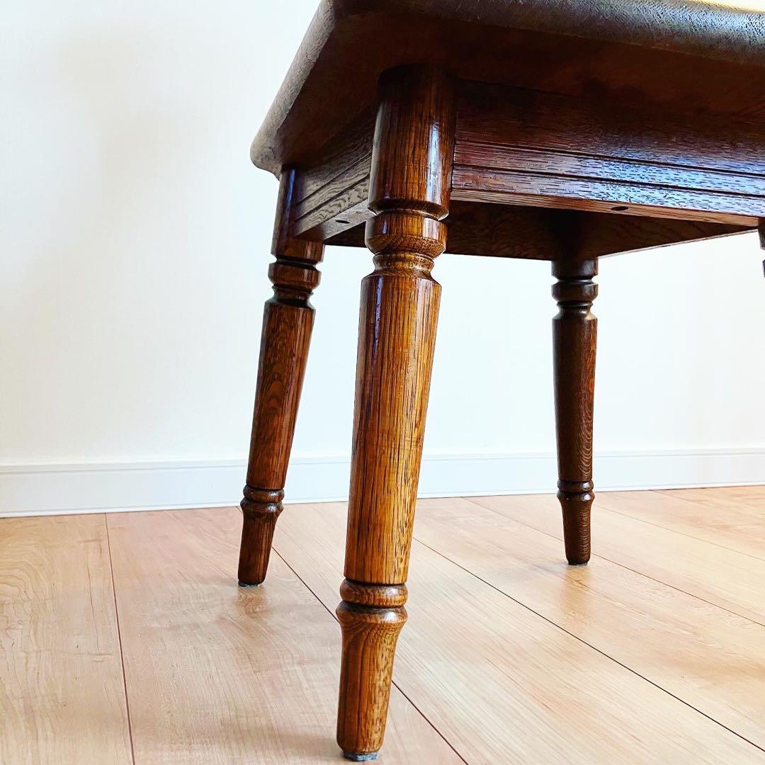 アンティークチェア　オーク材　腰掛け　ビンテージ家具　蚤の市　古家具　ブロカント