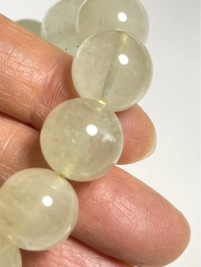 鑑別書付き　大玉リビアングラスブレス