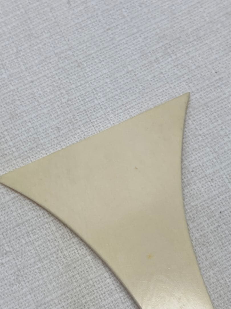 古い小さい三味線バチ　撥　新内流し　天然素材　まるばち