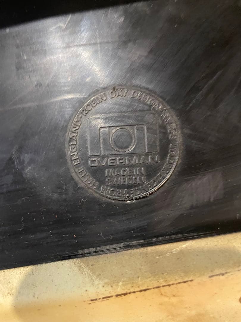 アンティークチェア　スウェーデンOVERMAN社のミッドセンチュリーチェア