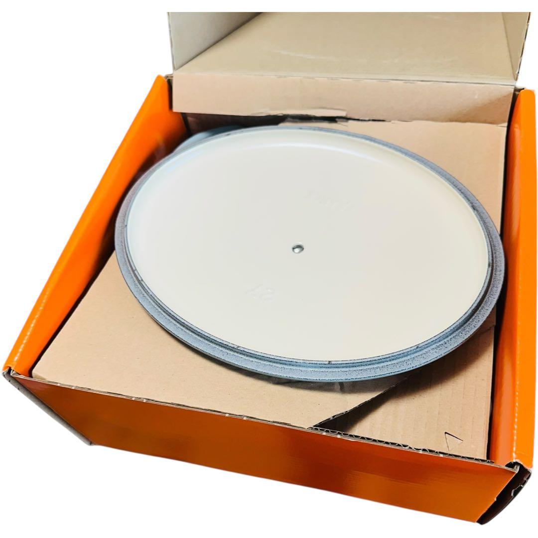 【新品】ル・クルーゼ　オーバル　27cm　シーソルト　両手鍋