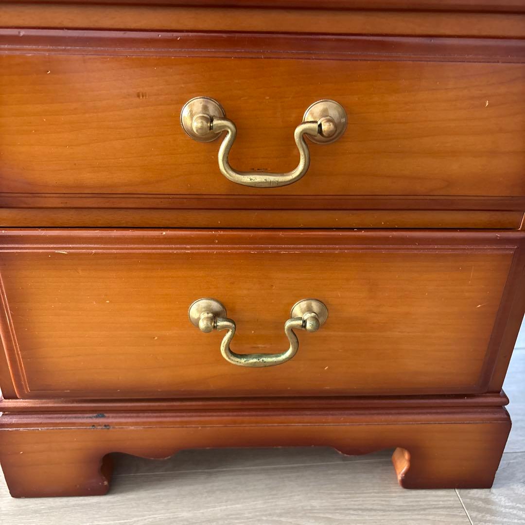 イタリア調木製チェスト