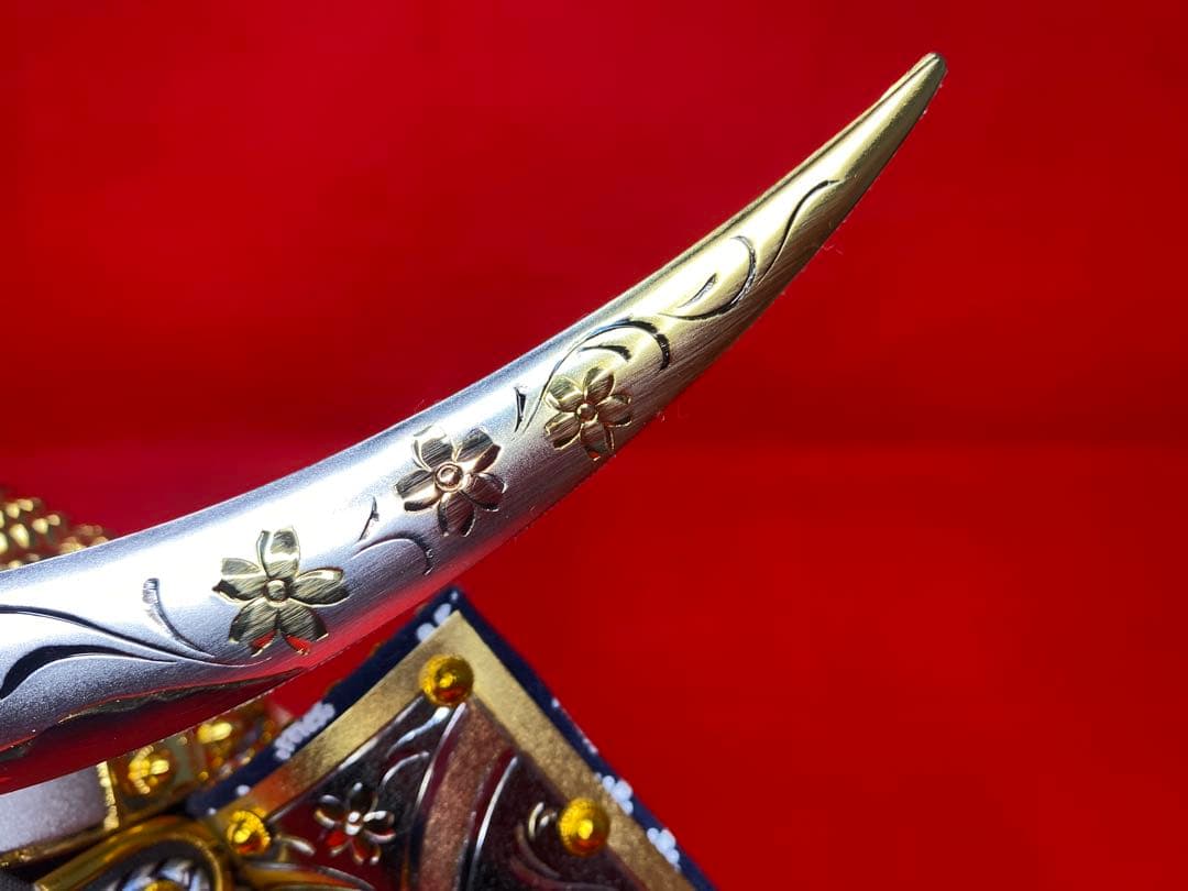 東京久月　五月人形　伊達政宗　兜飾り・甲冑師：玉鳳　作