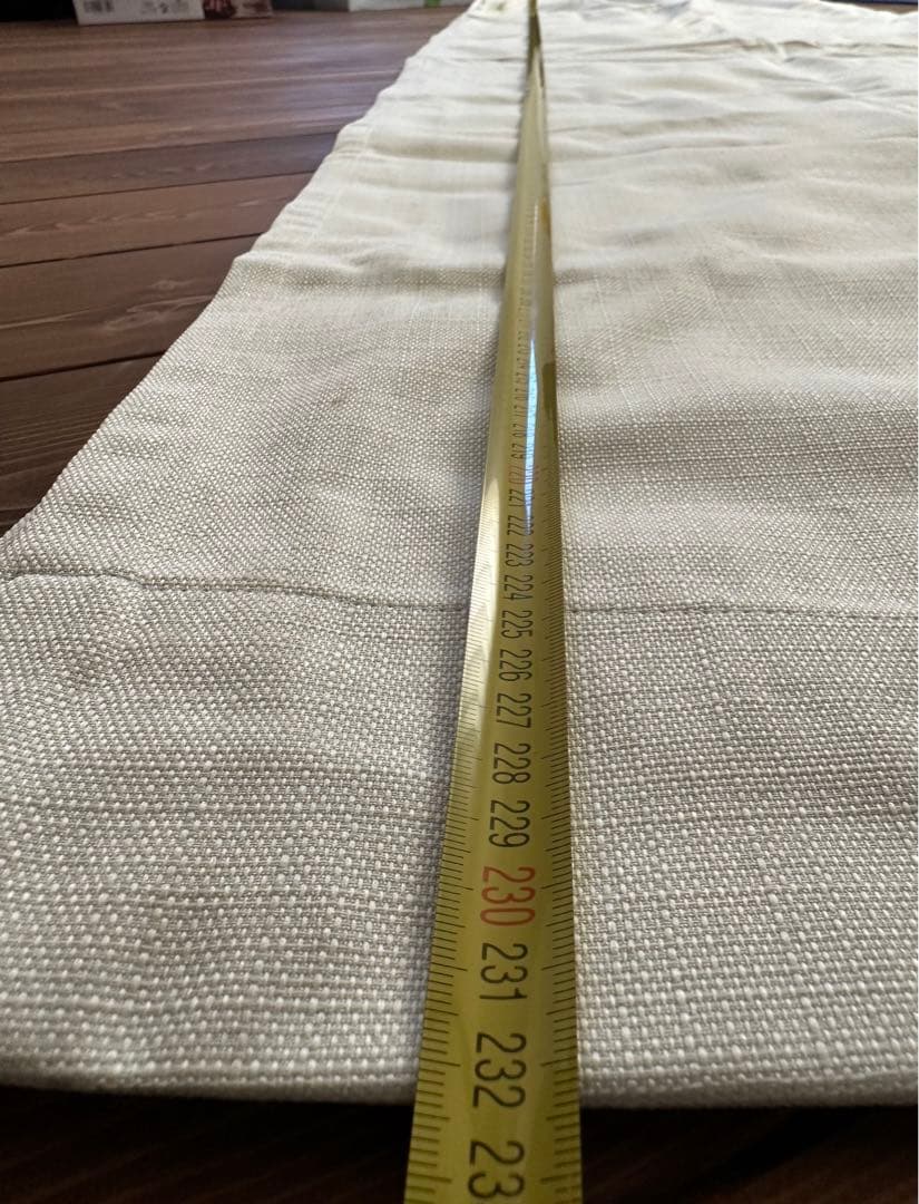 カーテン　アイボリー