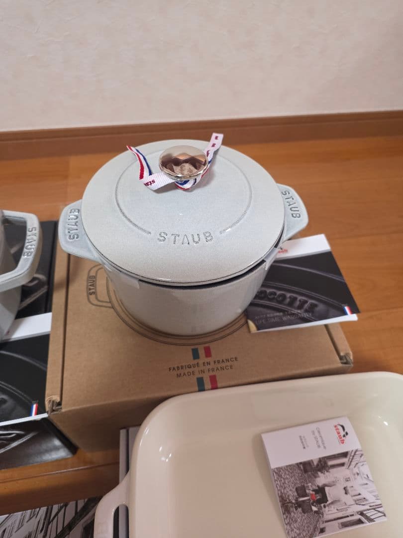 ストウブ鍋 福袋 10点セット おまけ付き - メルカリ