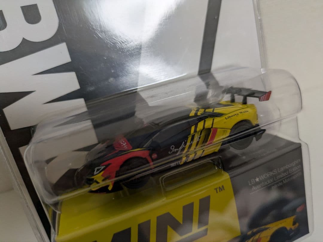 MINI GT LB★WORKS Lamborghini Aventador