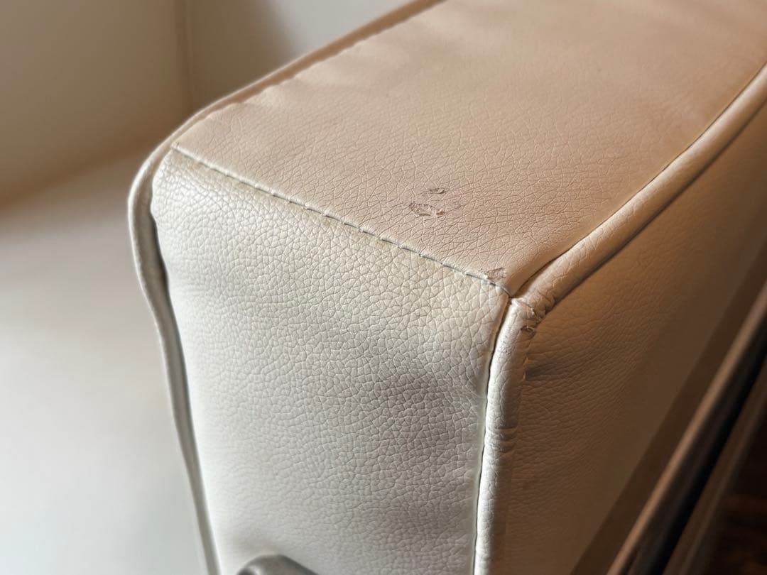 ル・コルビジェ ホワイトレザー リプロダクト1人掛けソファ デザイナーズ家具