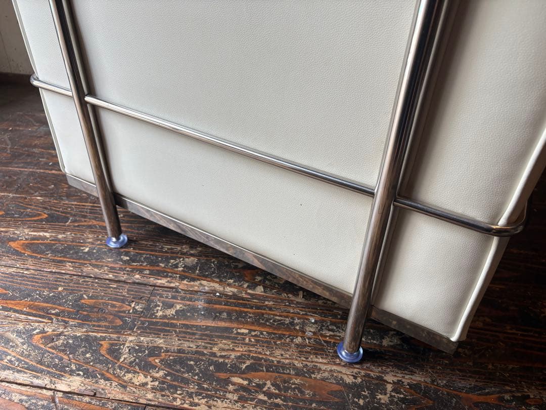 ル・コルビジェ ホワイトレザー リプロダクト1人掛けソファ デザイナーズ家具