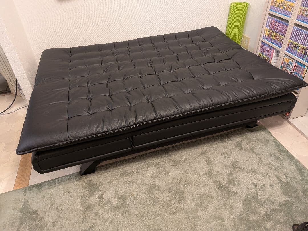 R*.様 ニトリ 傷・汚れに強い合成皮革 ソファベッド