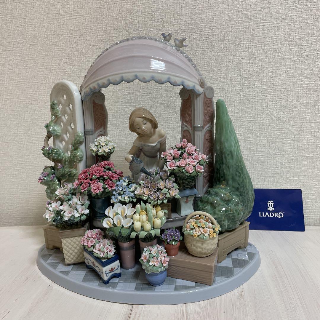 リヤドロ LLADRO 「ロマンチックな朝」ほぼ新品！ - メルカリ