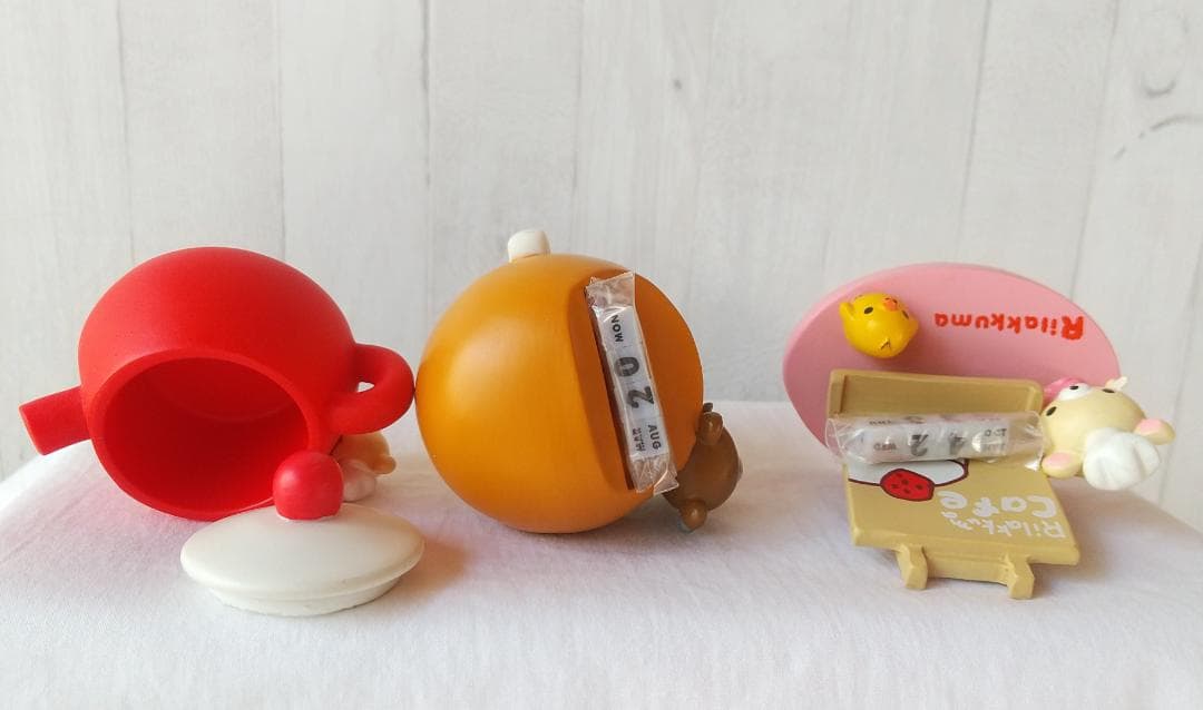 リラックマ　コリラックマ　小物入れ　万年カレンダー　カフェ　置物