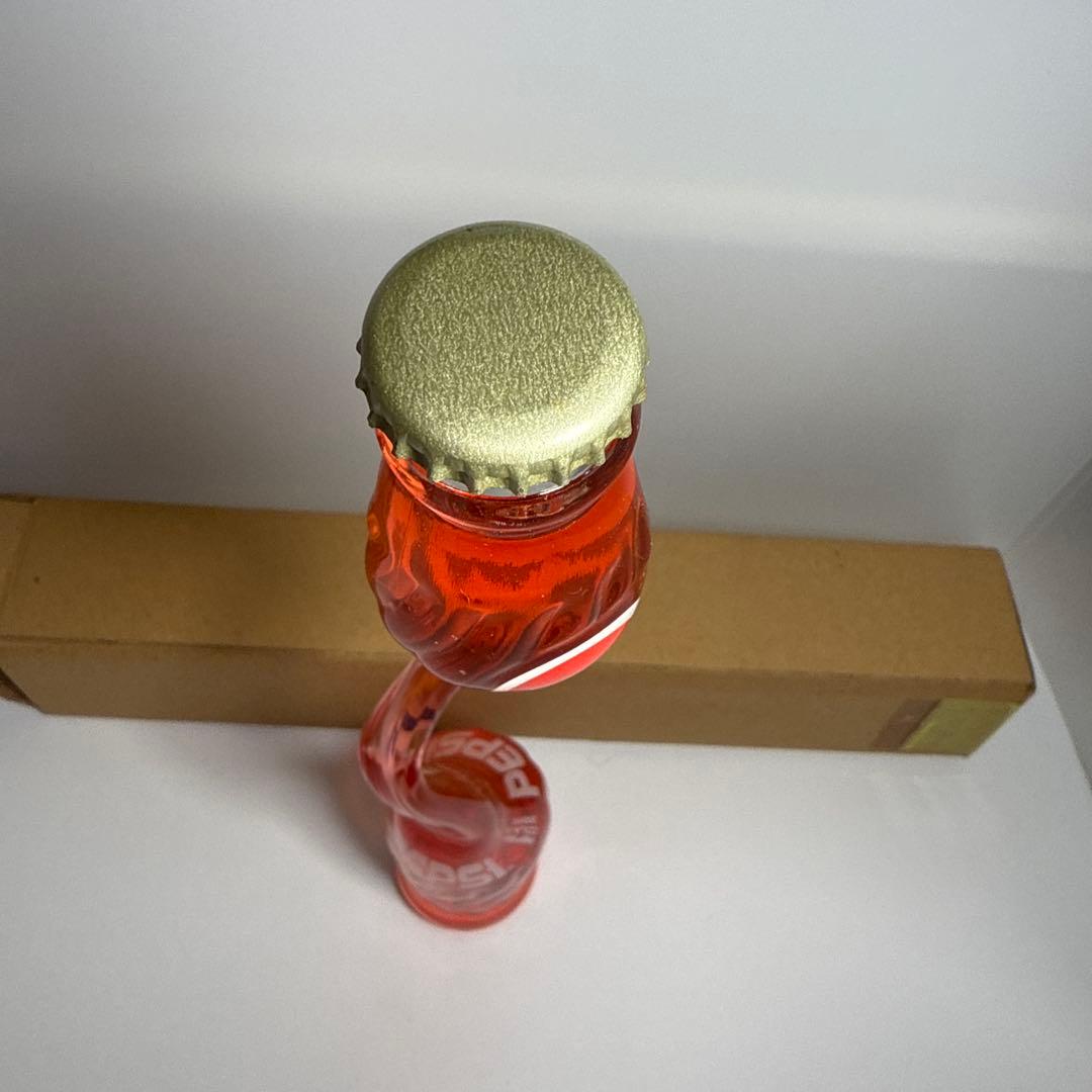 ペプシコーラ　変形瓶