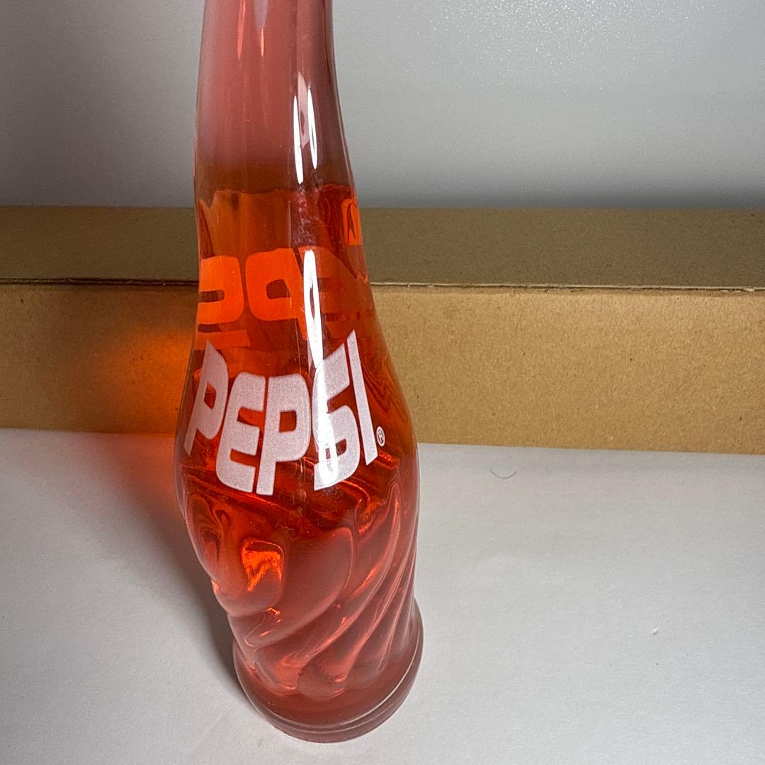 ペプシコーラ　変形瓶