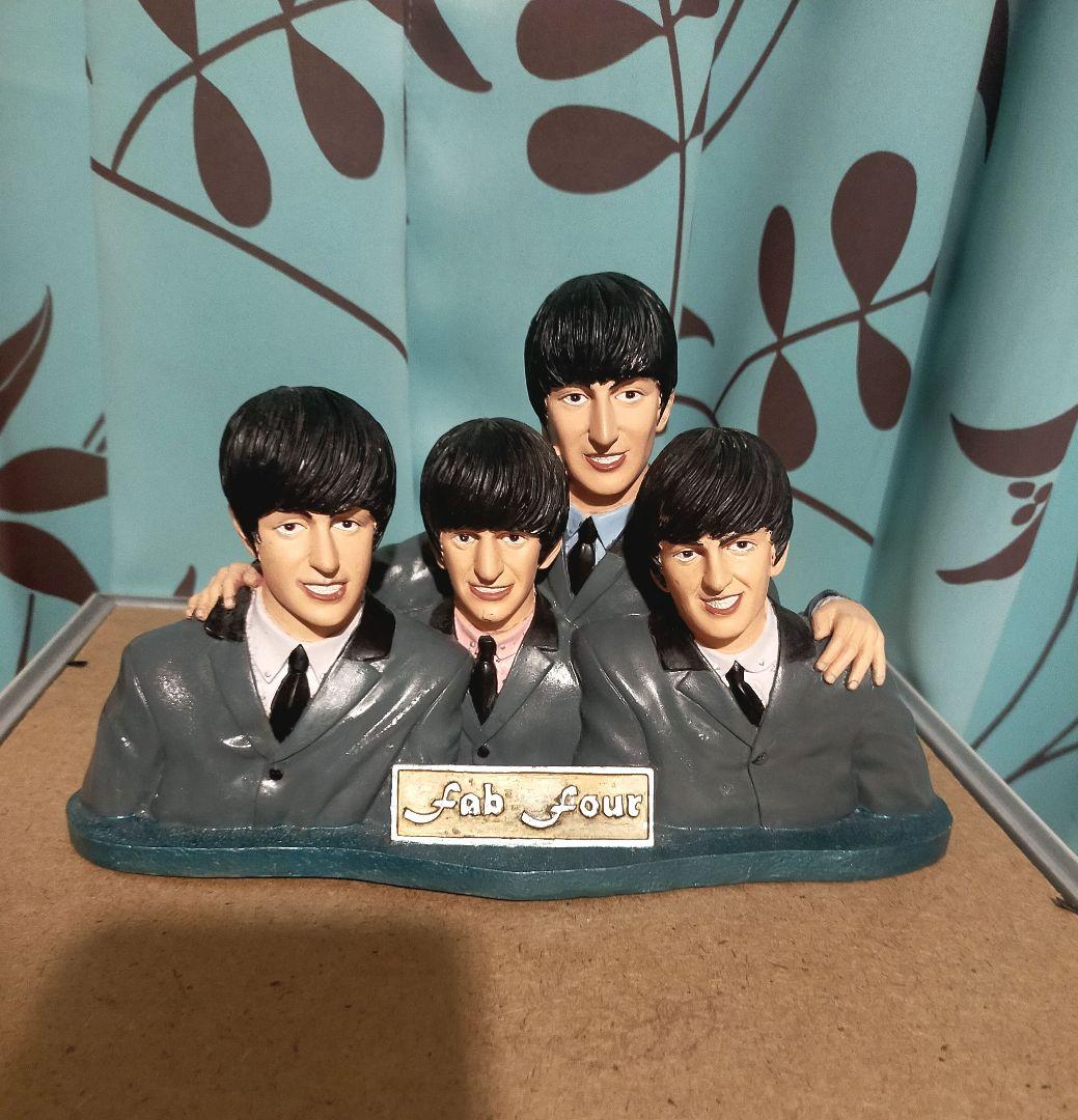ビートルズ置物