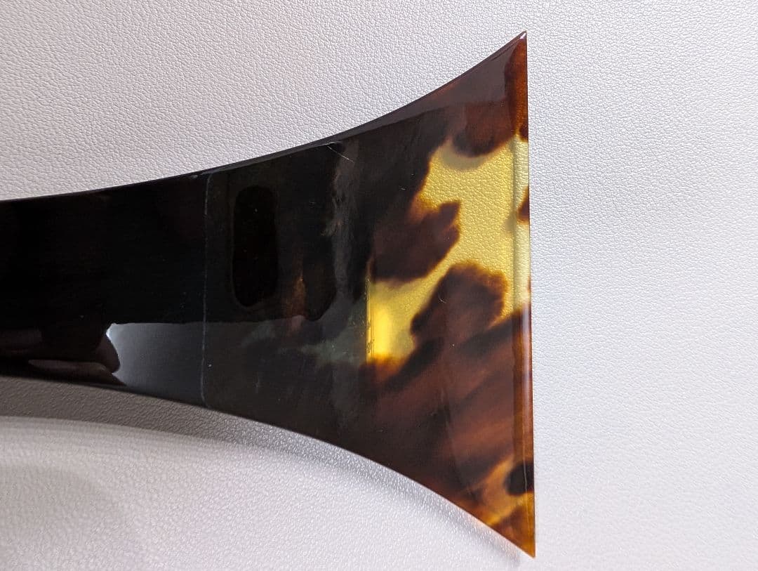 津軽三味線撥（バチ） 鼈甲張り合わせ　プラ台