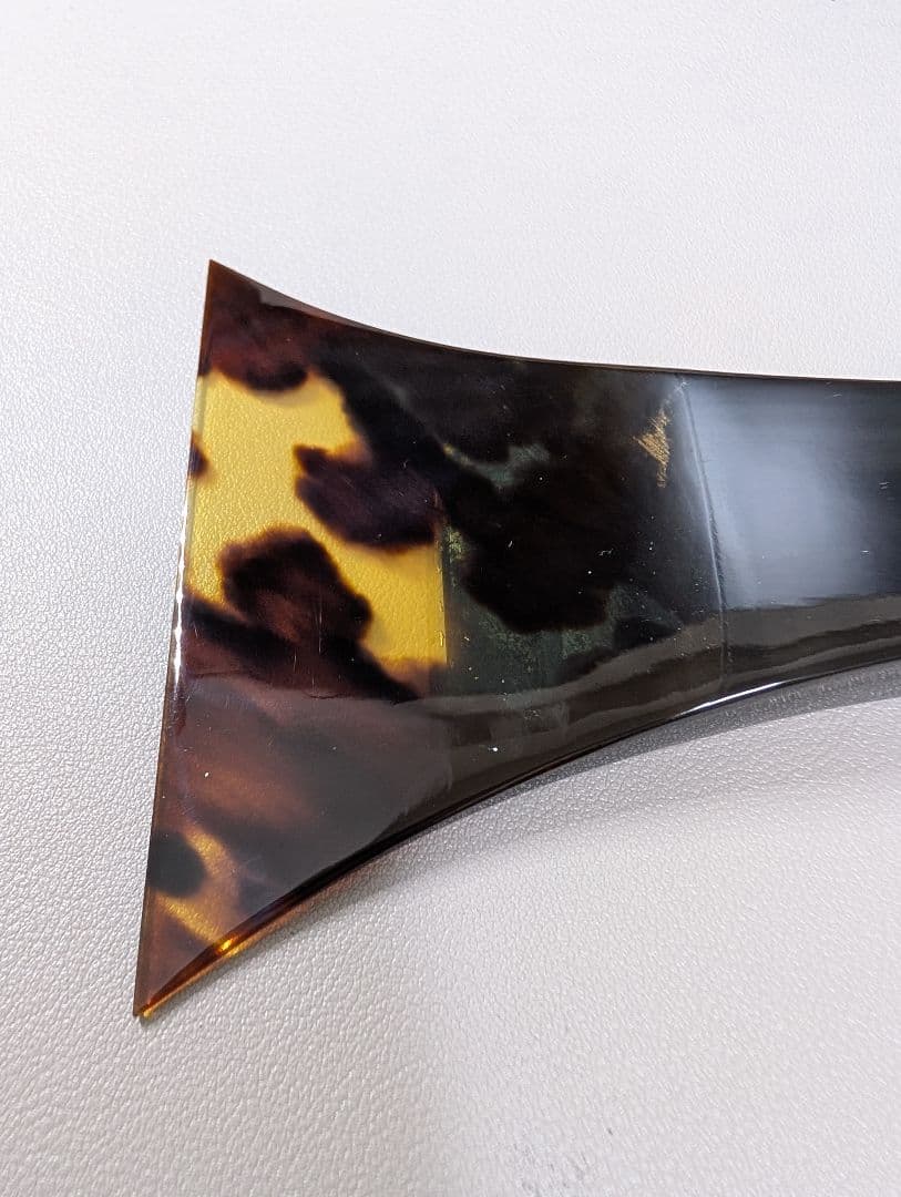 津軽三味線撥（バチ） 鼈甲張り合わせ　プラ台