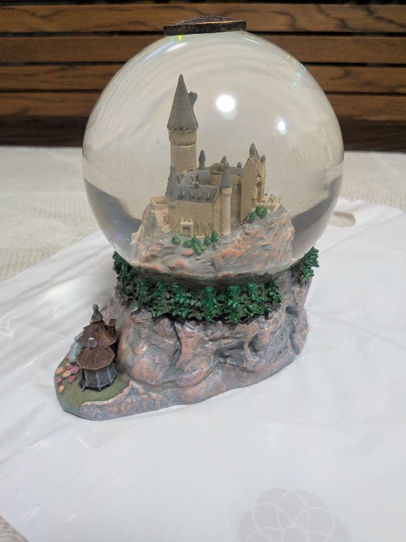 【極美品】ハリー・ポッター ホグワーツ魔法魔術学校 スノードーム