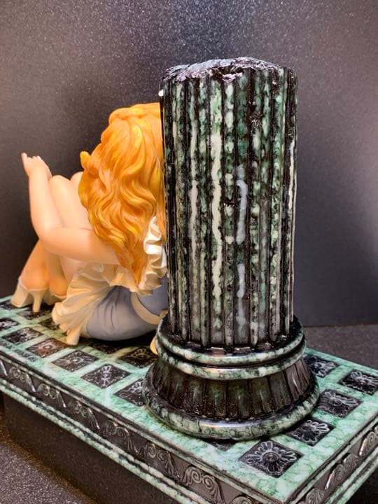 バーガガール　シリアルナンバー付　ビンテージフィギュア 2