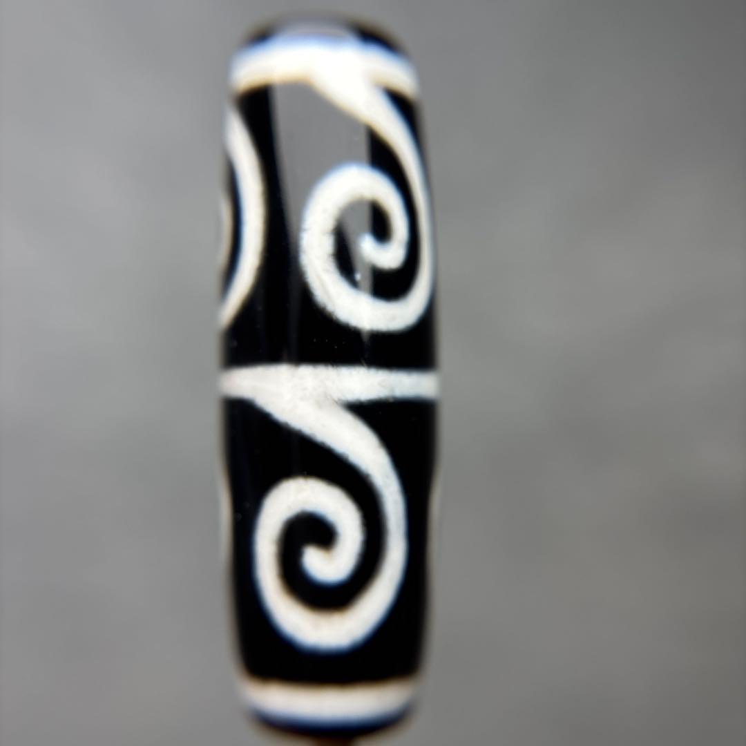 イチゴchan瑪瑙　白毫天珠　2-52